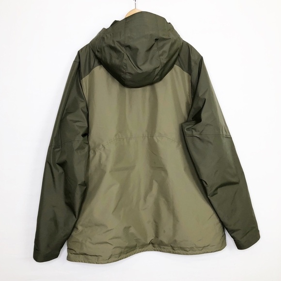 Patagonia, insulated powdertown water repellent, hooded jacket - Picture 9 of 11